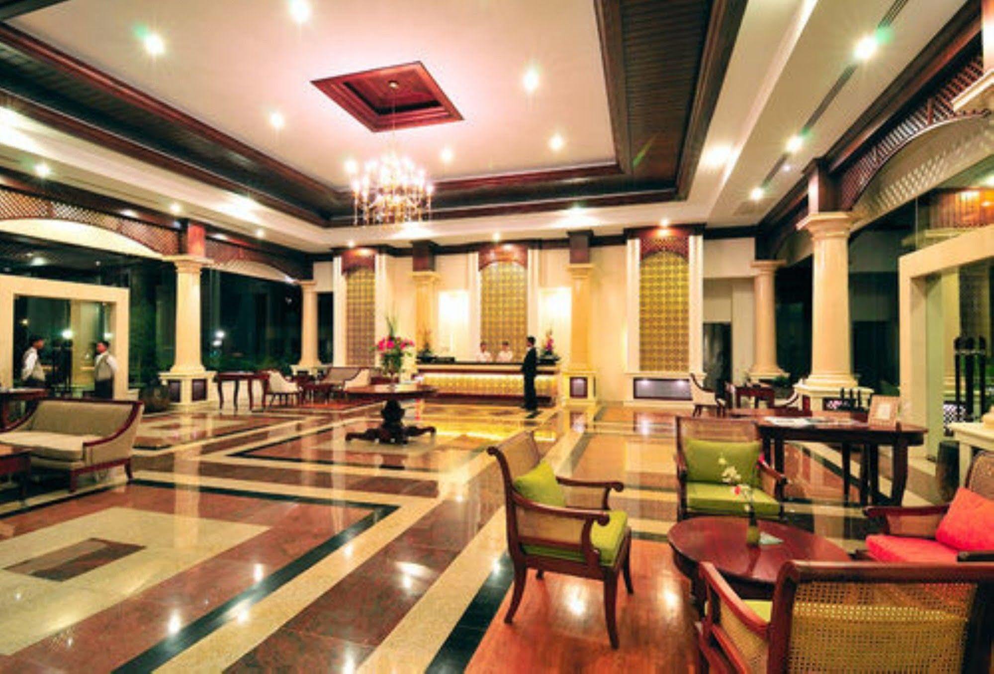 The Hotel Amara Nay Pyi Taw Naypyidaw Exterior photo