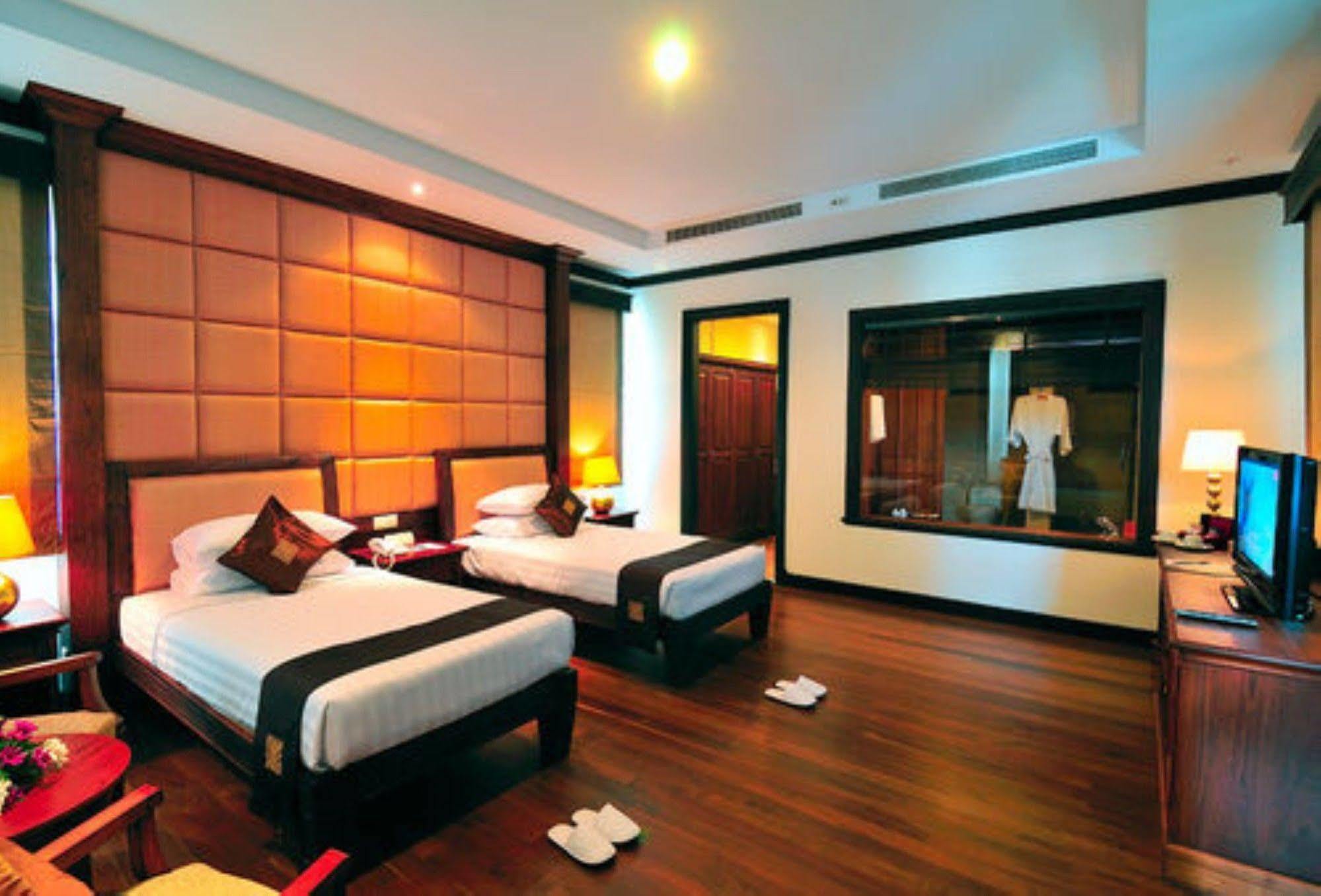 The Hotel Amara Nay Pyi Taw Naypyidaw Exterior photo
