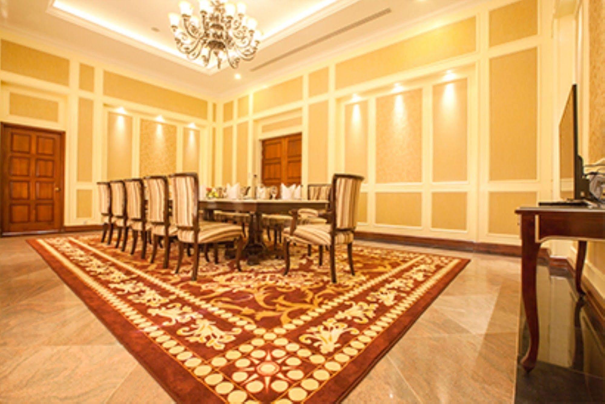The Hotel Amara Nay Pyi Taw Naypyidaw Exterior photo